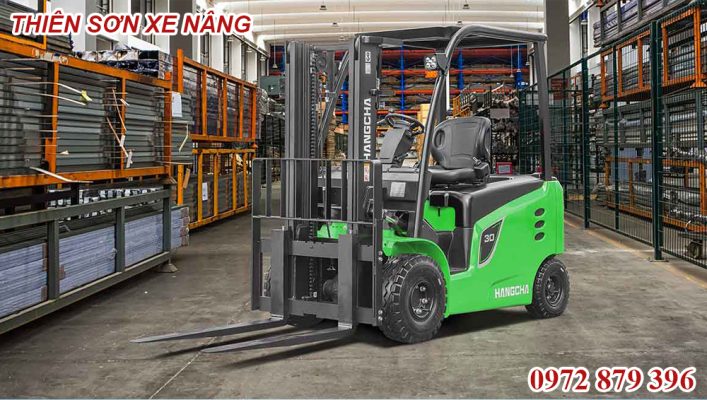Ứng dụng của xe nâng điện trong hoạt động công nghiệp sản xuất