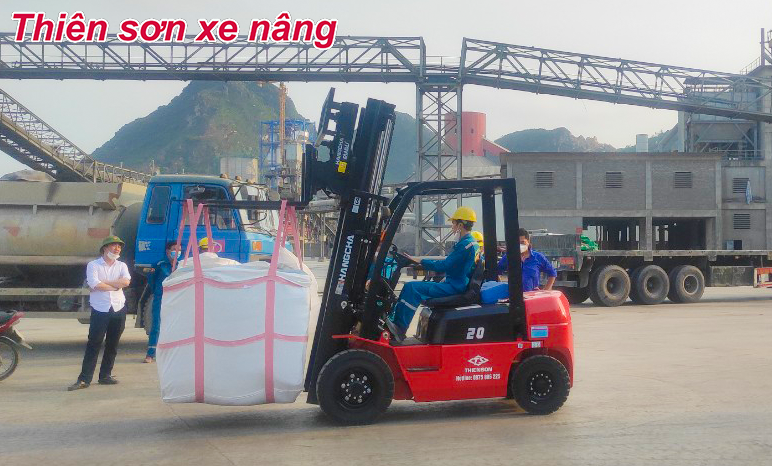 Ưu điểm xe nâng dầu 2 tấn dòng A
