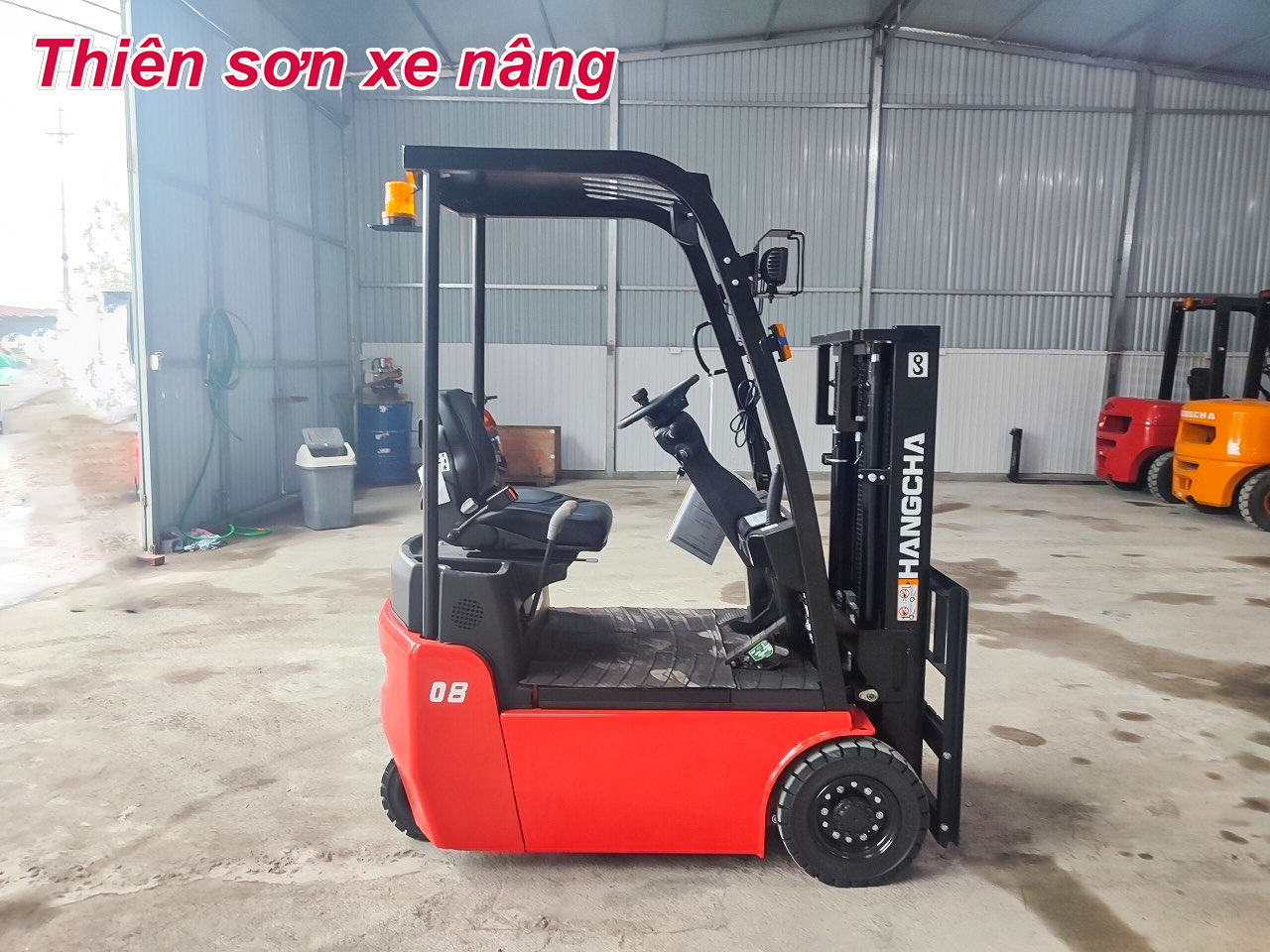 Xe nâng điện 3 bánh 