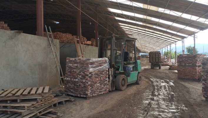 Báo Giá Xe Nâng Điện 4 Tấn Cũ