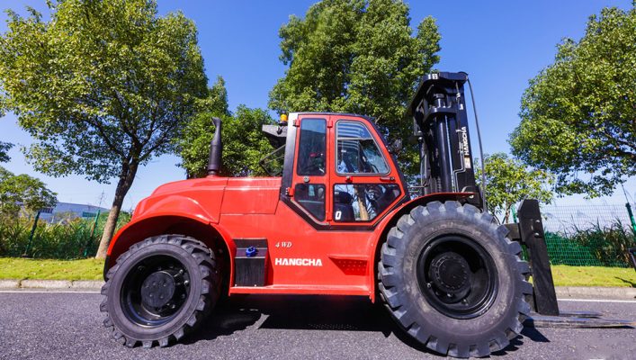 Báo giá xe nâng địa hình Hangcha