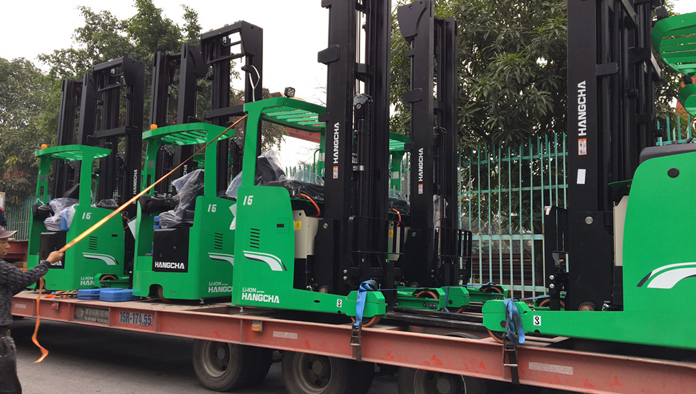 Xe nâng Reach truck ngồi lái Lithium ion