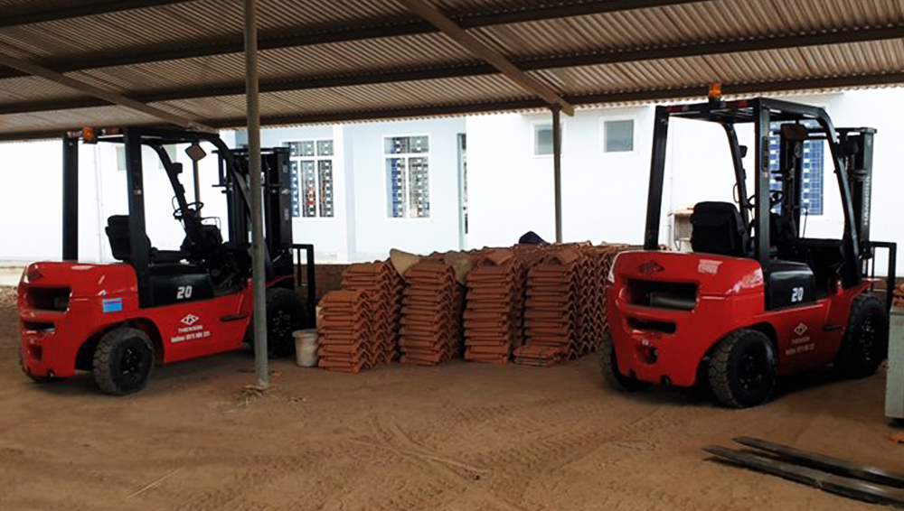 Báo giá xe nâng dầu 4 tấn Hangcha