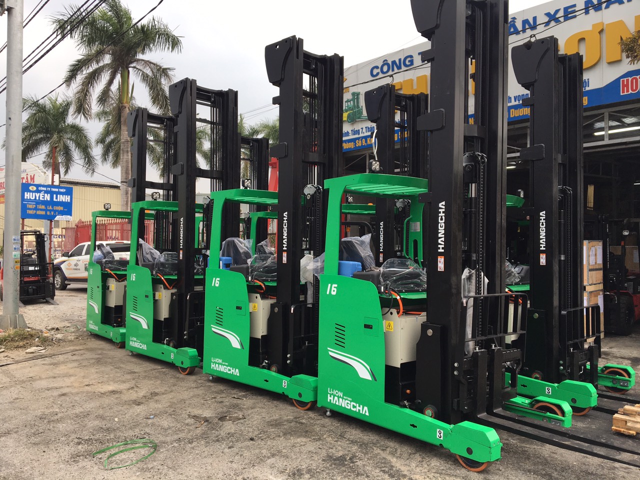 Xe nâng điện mini đứng lái