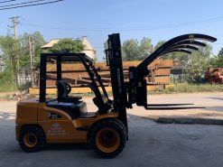 Xe nâng kẹp gỗ 3.5 tấn