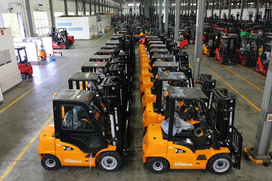 Cho thuê xe nâng điện 3 tấn lithium mới Hangcha