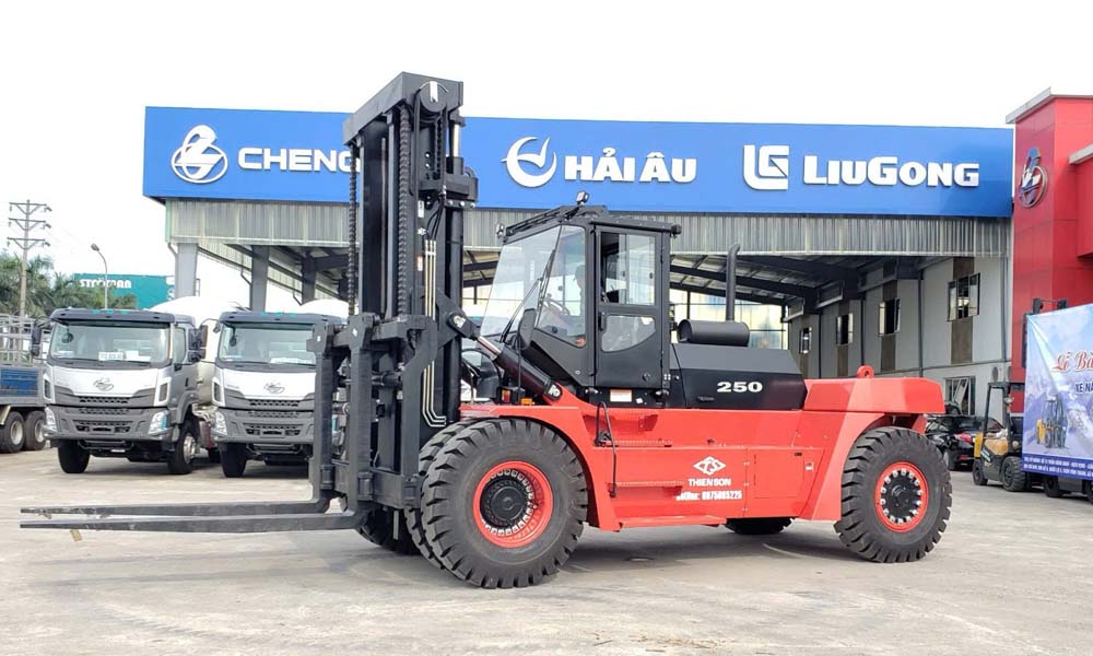 Xe nâng dầu 25 tấn Hangcha Tại Thiên Sơn